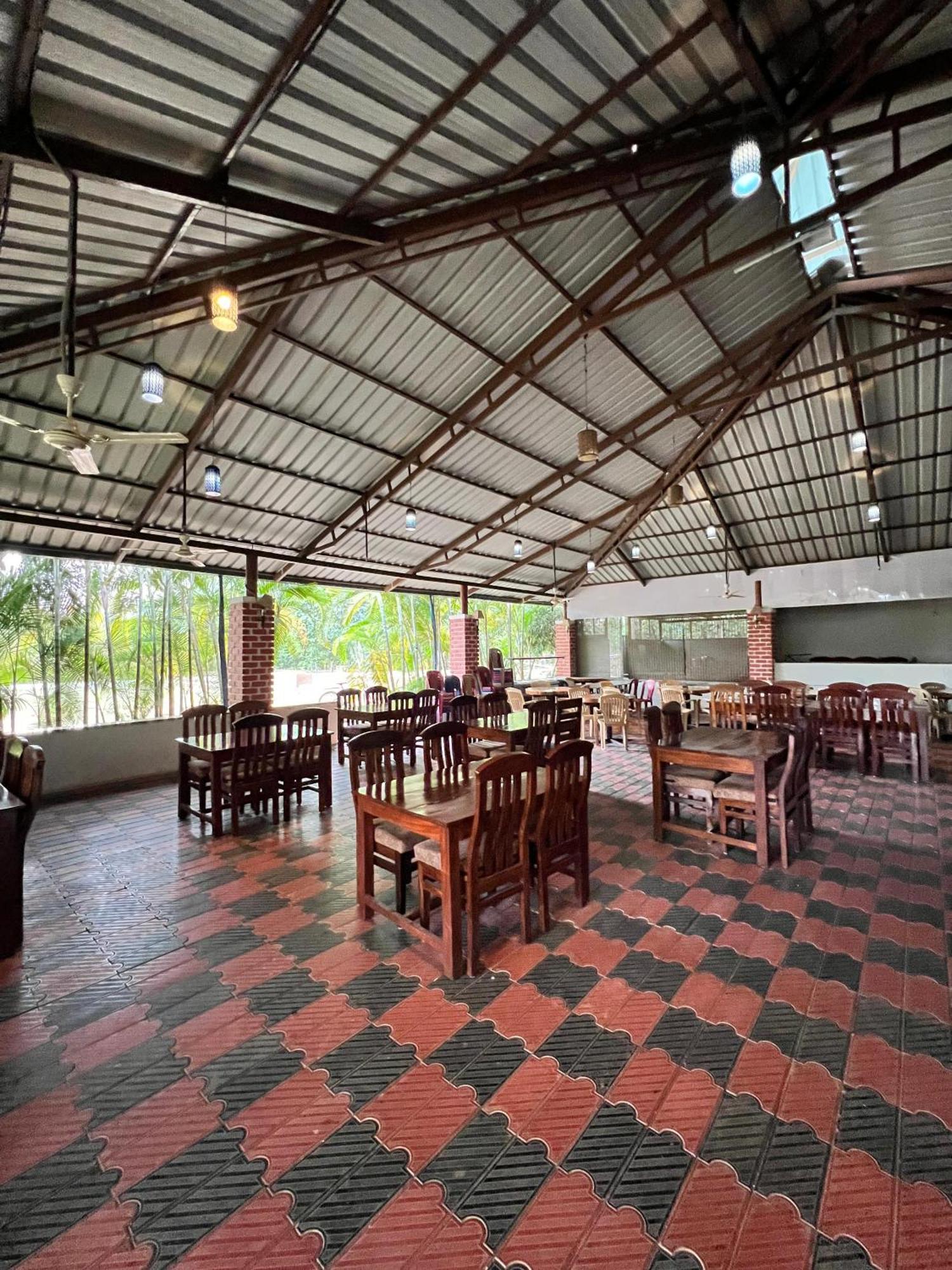 Coorg Nesara Hotel And Resort Kushālnagar Exterior photo