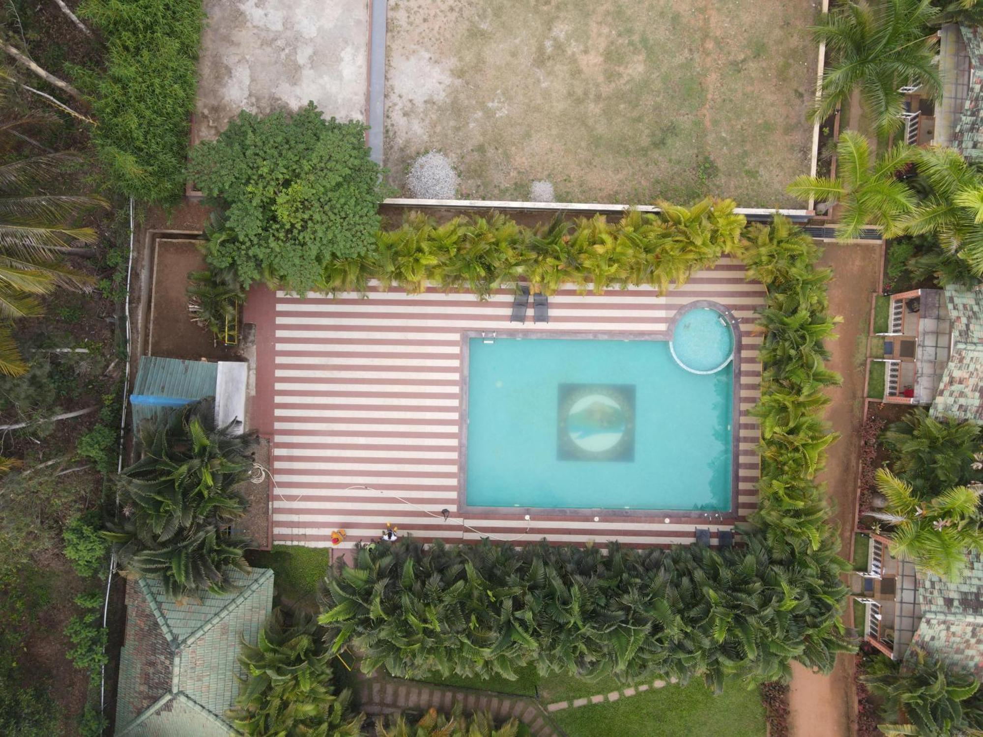 Coorg Nesara Hotel And Resort Kushālnagar Exterior photo
