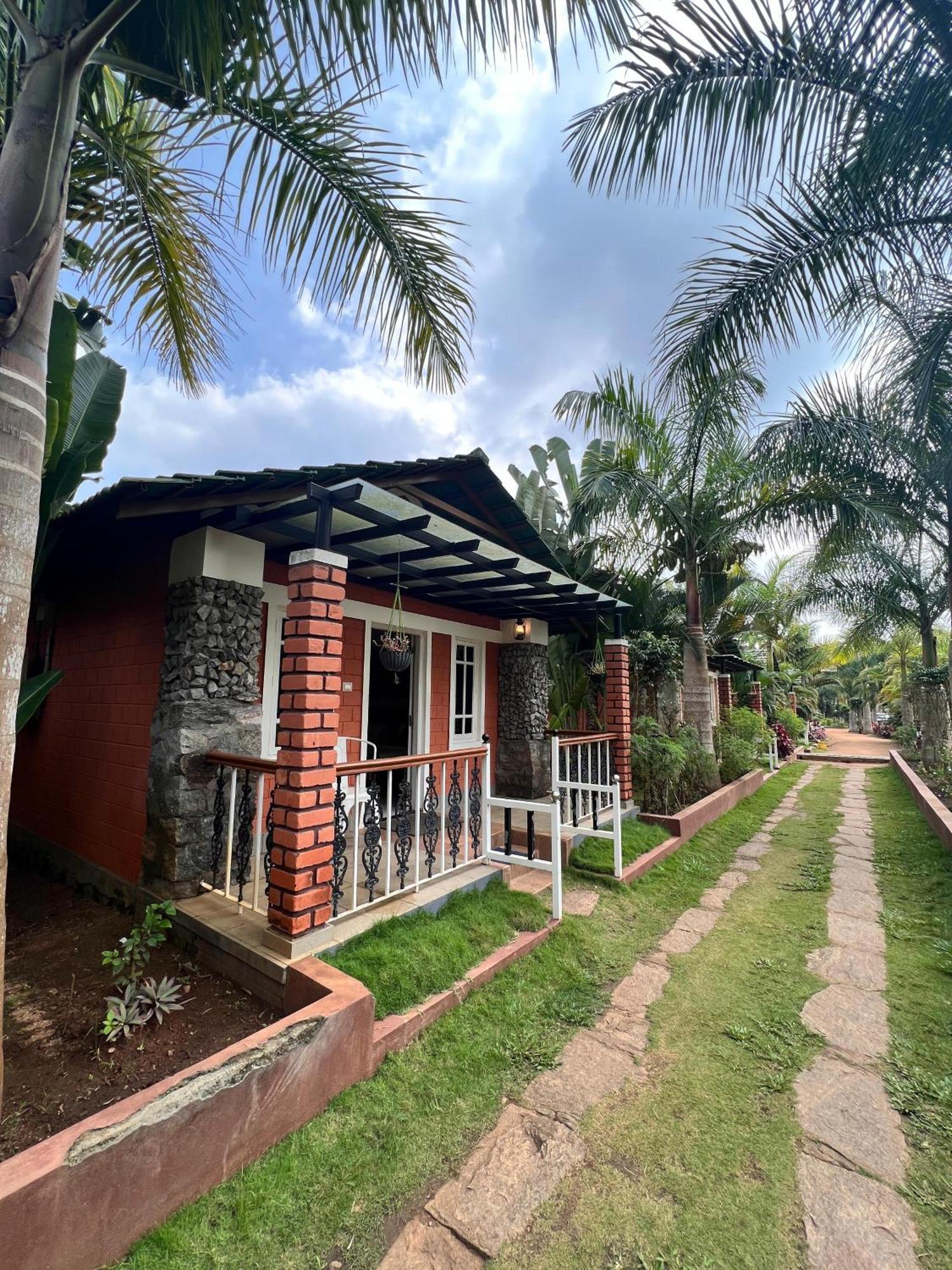 Coorg Nesara Hotel And Resort Kushālnagar Exterior photo